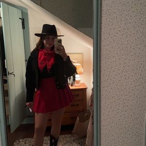 Meet your Posher, Eliza